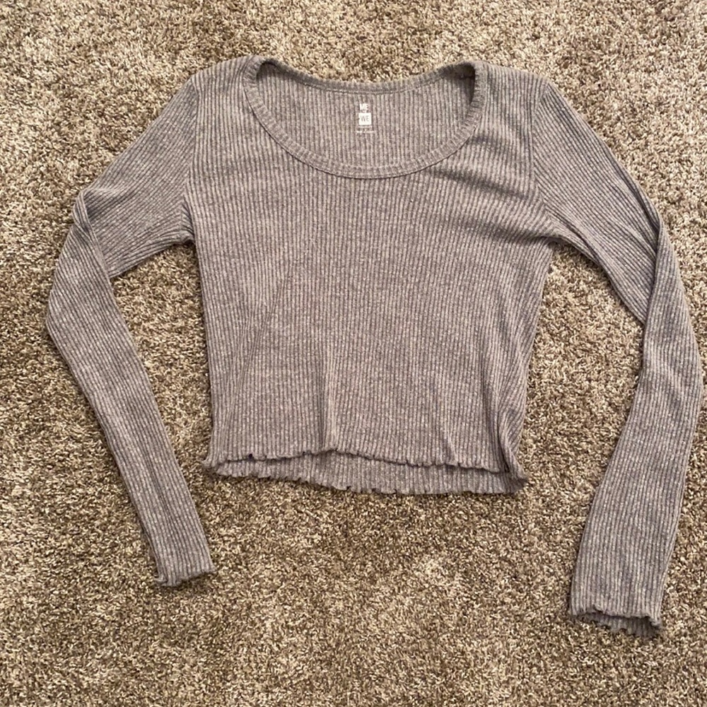 Long sleeve crop top